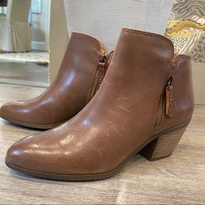 FRYE Judith Double Zip Bootie NWOB